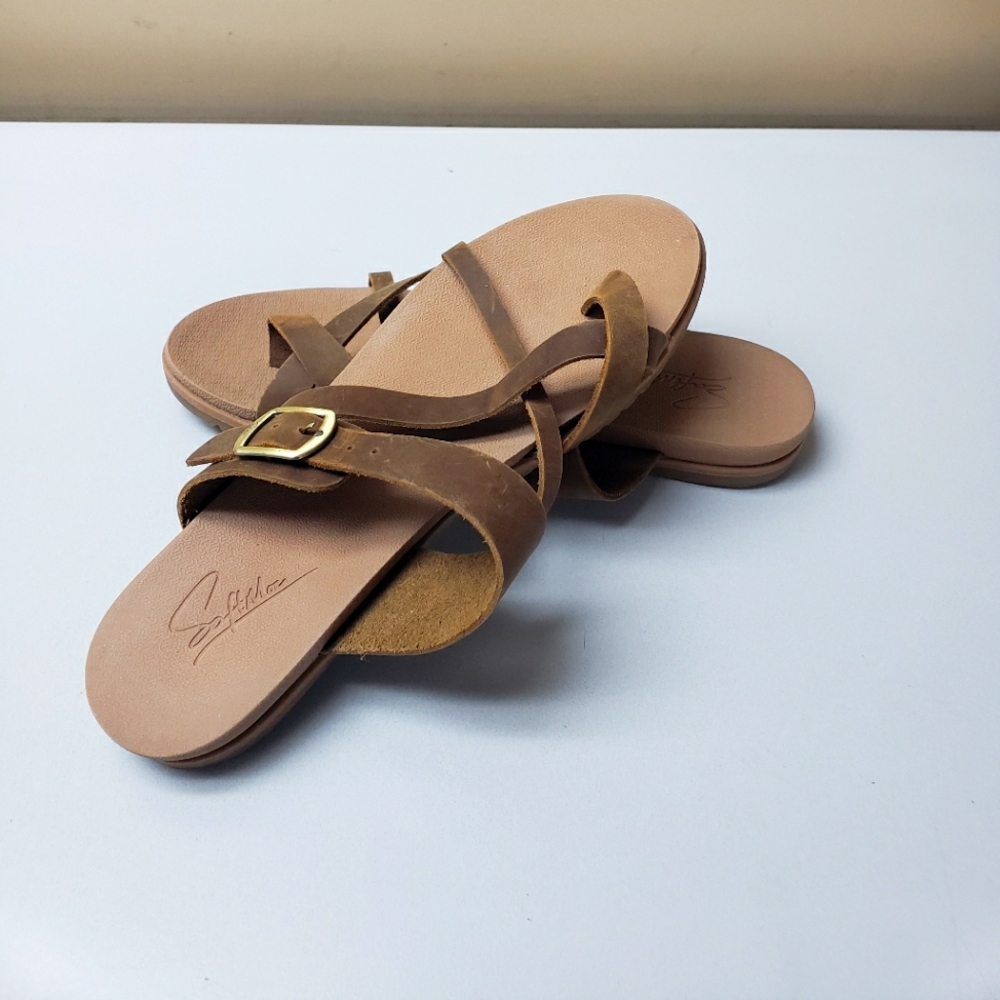 Softmoc Womans Miya Toe Loop Sandal 8